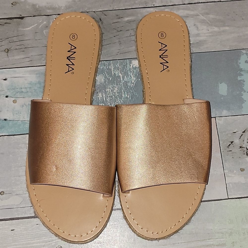 Anna Slip On Sandals size 8